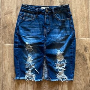 Jean Skirt Size Small/26 Ripped & Stretchy